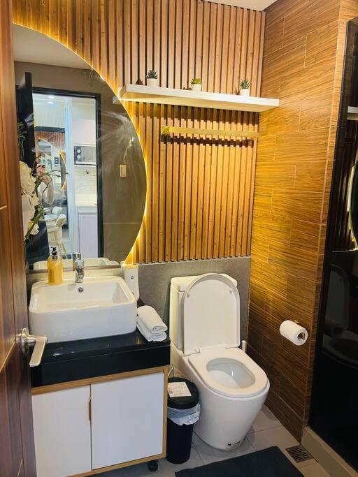 Marias Suite Near Manila Bay Free Use Of Pool エクステリア 写真