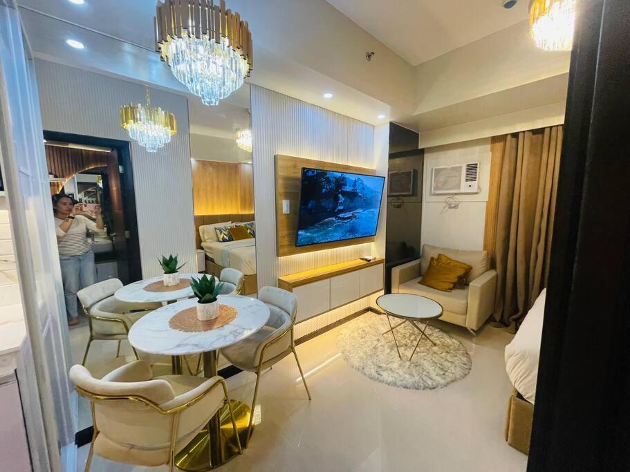 Marias Suite Near Manila Bay Free Use Of Pool エクステリア 写真