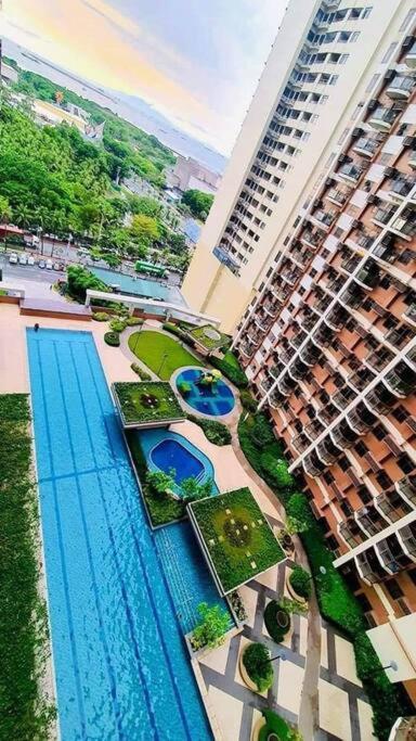 Marias Suite Near Manila Bay Free Use Of Pool エクステリア 写真