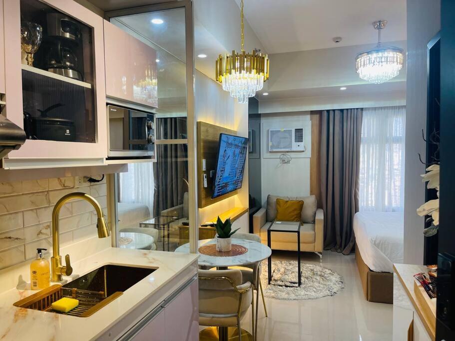 Marias Suite Near Manila Bay Free Use Of Pool エクステリア 写真